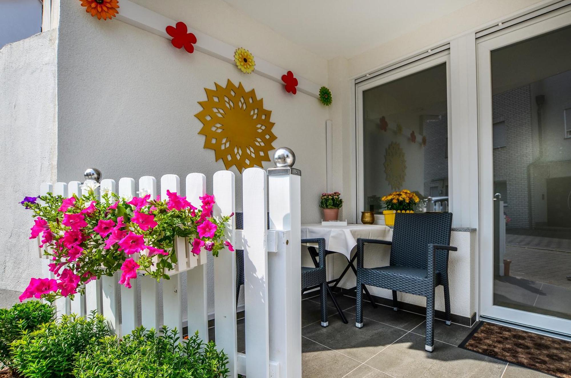 Apartment Stylisch Und Schick, Neue Wohnung, U-bahn 2 Minuten Cologne
