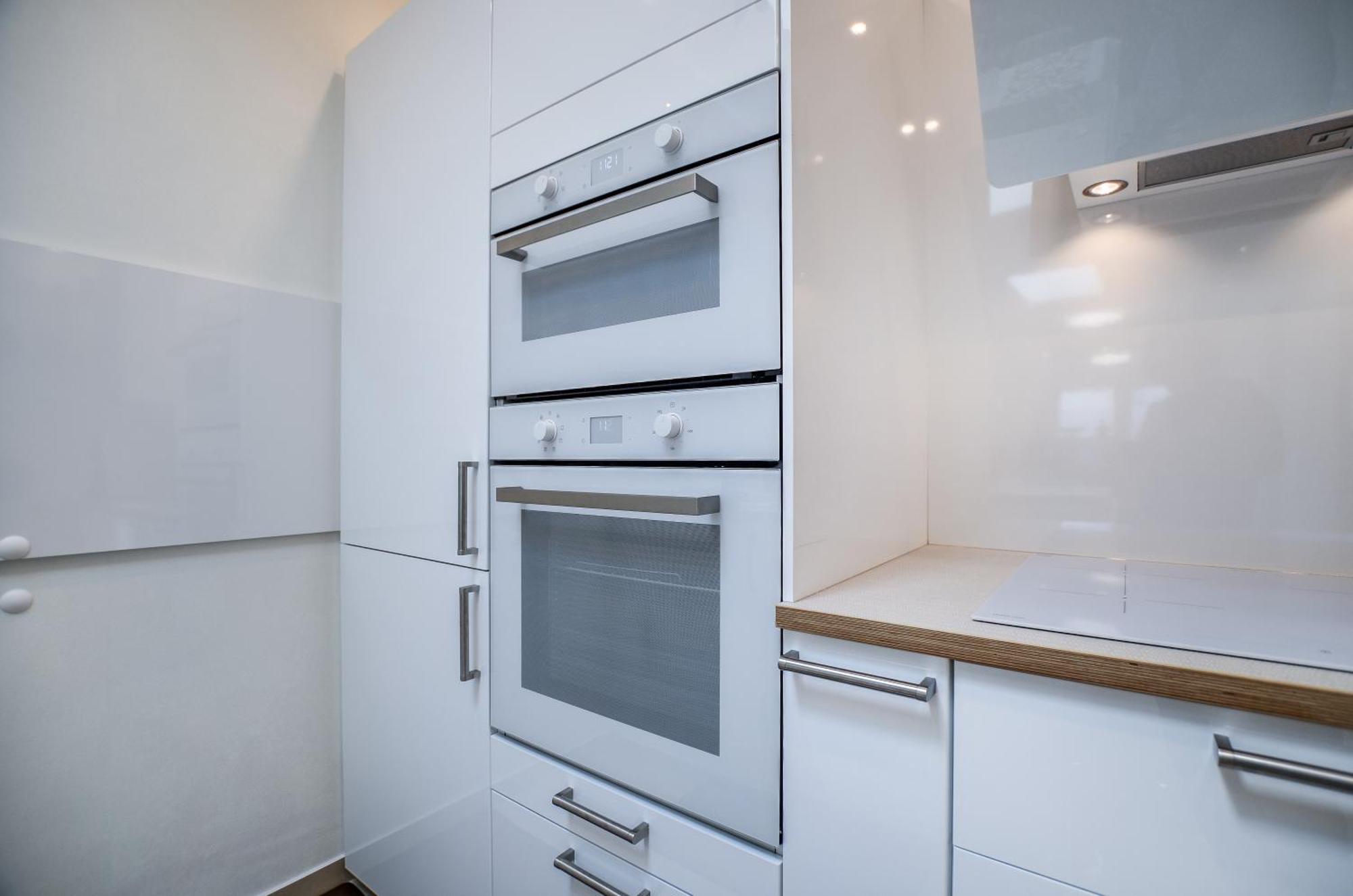 Apartment Stylisch Und Schick, Neue Wohnung, U-bahn 2 Minuten Cologne