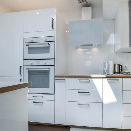 Stylisch Und Schick, Neue Wohnung, U-Bahn 2 Minuten Colonia Exterior foto