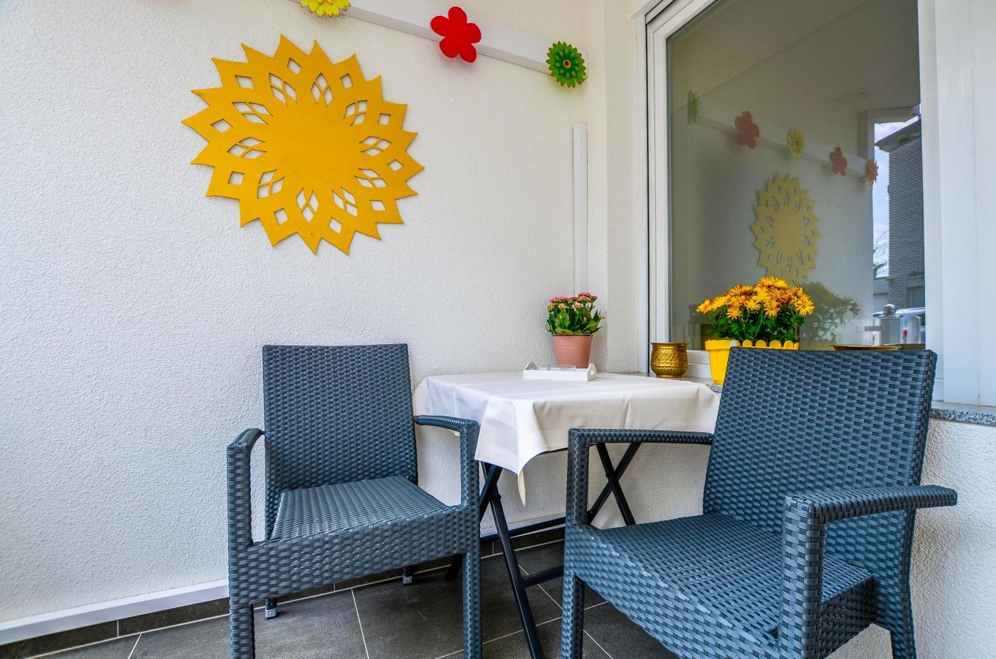 Stylisch Und Schick, Neue Wohnung, U-bahn 2 Minuten Apartamento Colonia