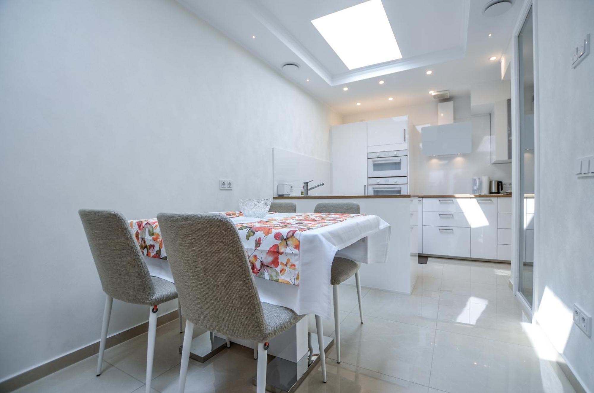 Apartamento Stylisch Und Schick, Neue Wohnung, U-bahn 2 Minuten