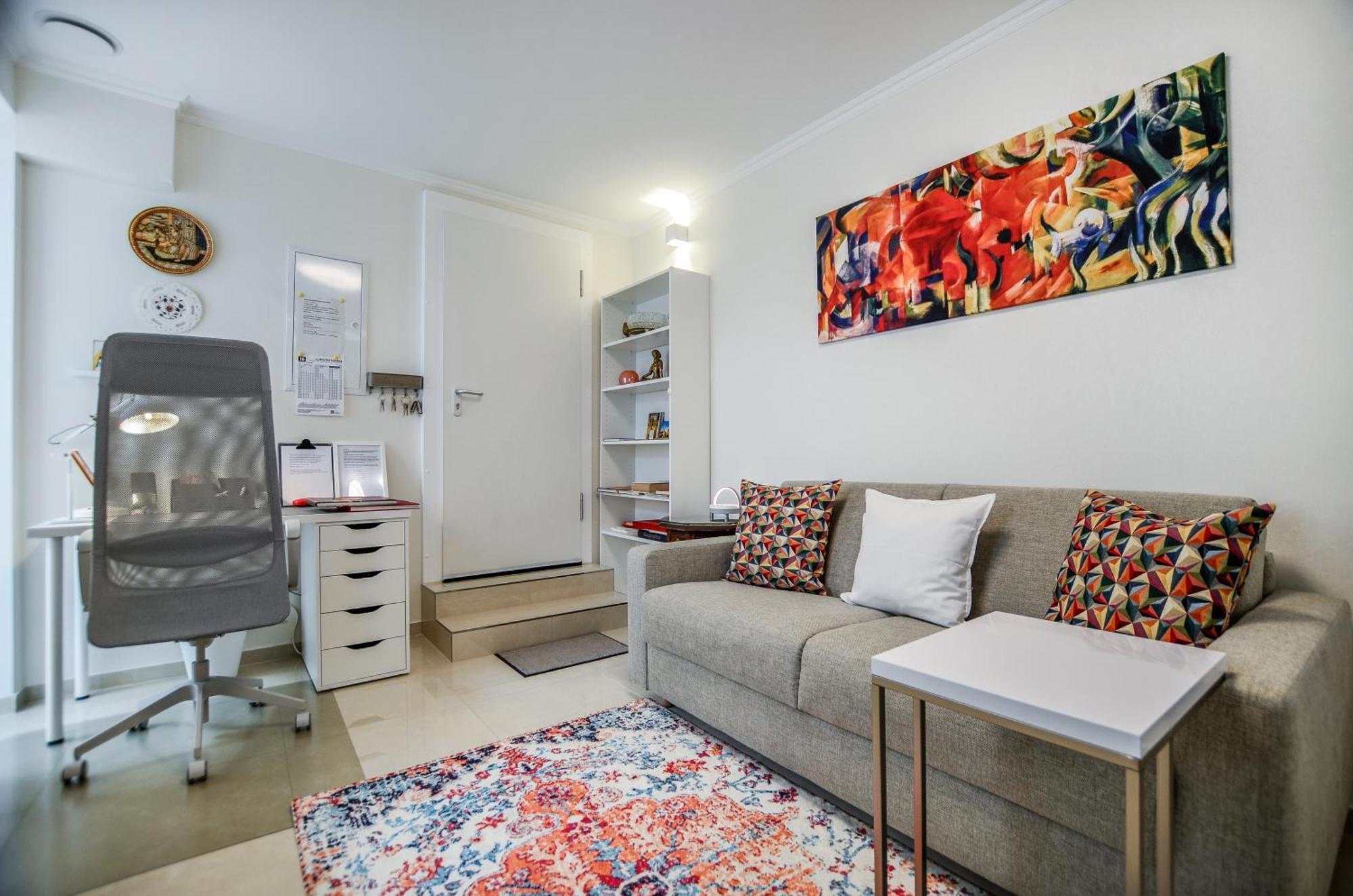 Stylisch Und Schick, Neue Wohnung, U-bahn 2 Minuten Apartamento *