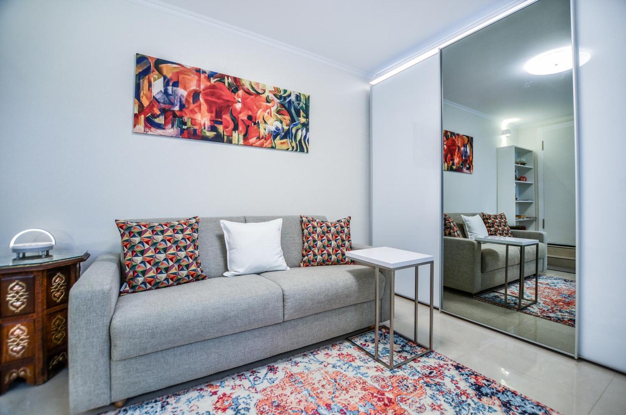 Stylisch Und Schick, Neue Wohnung, U-bahn 2 Minuten * Colonia
